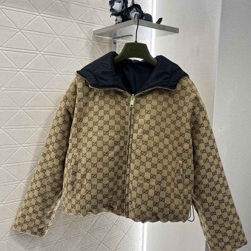 G*u*i down coat